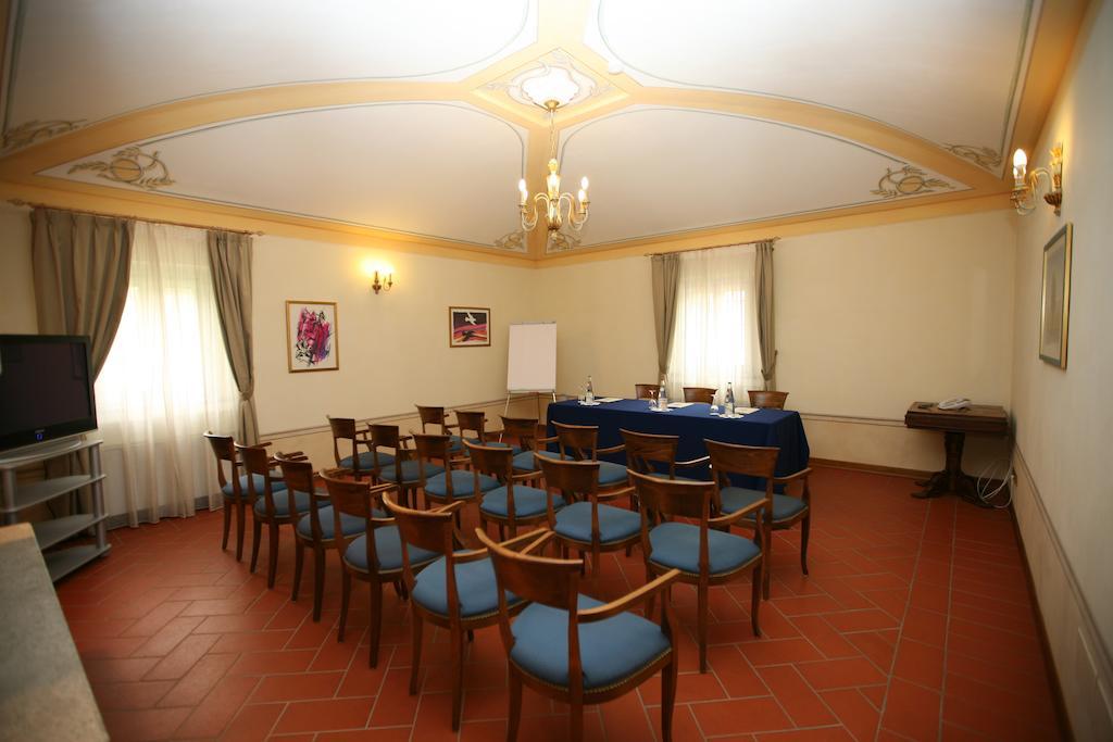 Bes Hotel Bergamo La Muratella Cologno al Serio Exterior foto